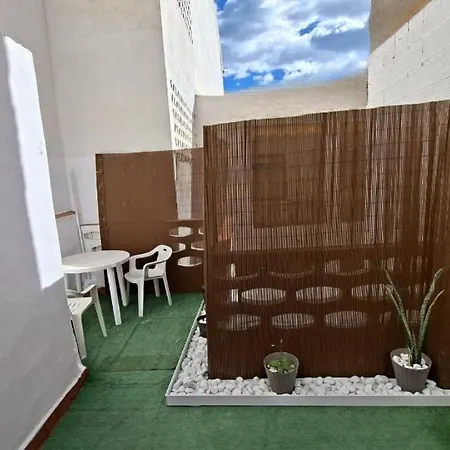 Lägenhet Independiente Con Terraza, En Casa Reformada A 200 Metros De La Playa